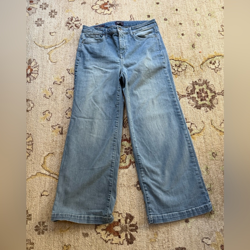 NYDJ Teresa wide leg ankle jeans. Size 8. - Picture 2 of 5